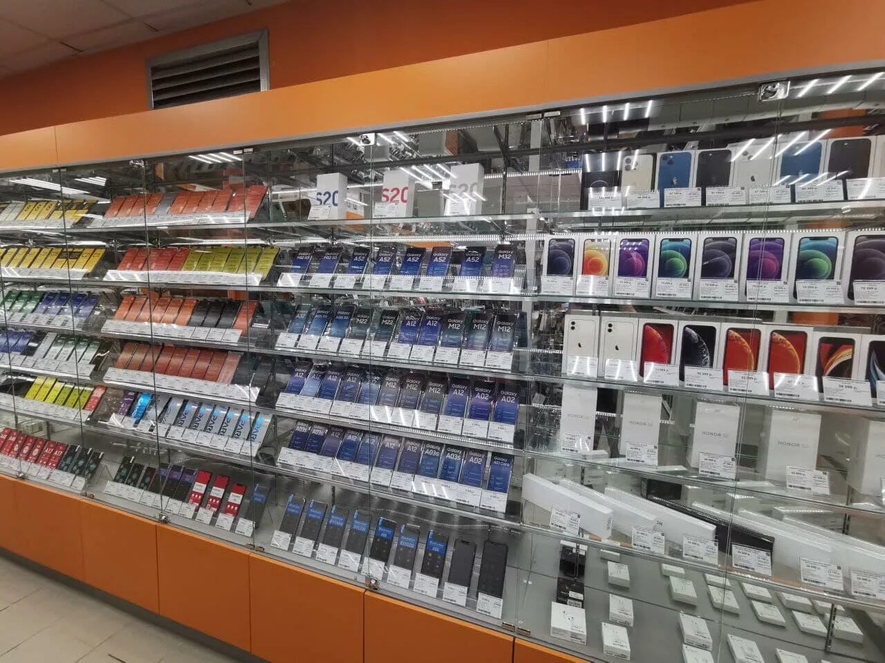 Склад днс дзержинск. Днс дзержинский комп. Магазин днс дзержинский нижегородская область. Днс дзержинский. Днс дзержинский.