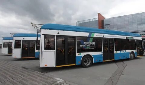 В троллейбусе из 120 мест