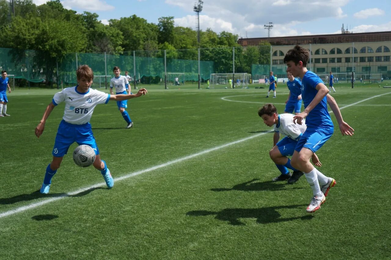 Трудовые резервы москвы. Трудовые резервы москвы логотип. Трудовых резервов 1. Фк трудовые резервы москва. Любительская лига трудовые резервы.
