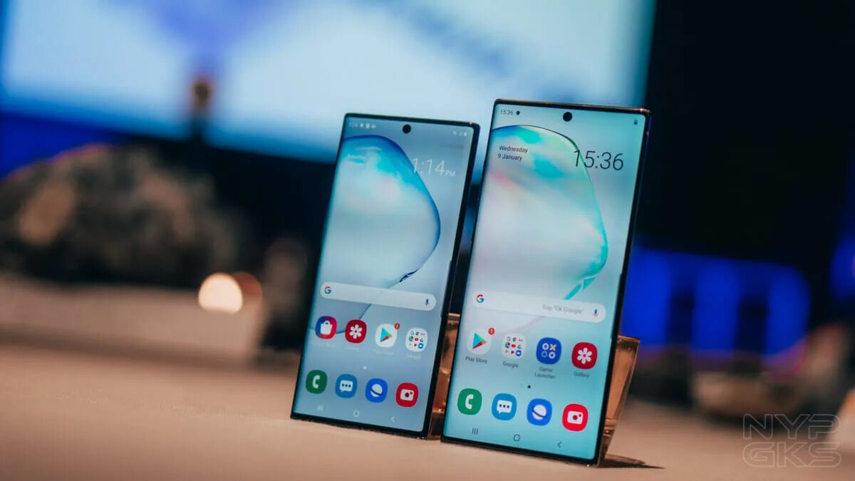 Samsung note 10 vs 10. Samsung Note 10 vs 10 Plus. Samsung Note 10 vs Note 10 Plus. S10 Plus vs Note 10. Note 10 Plus 5g Camera xarakterichiska.