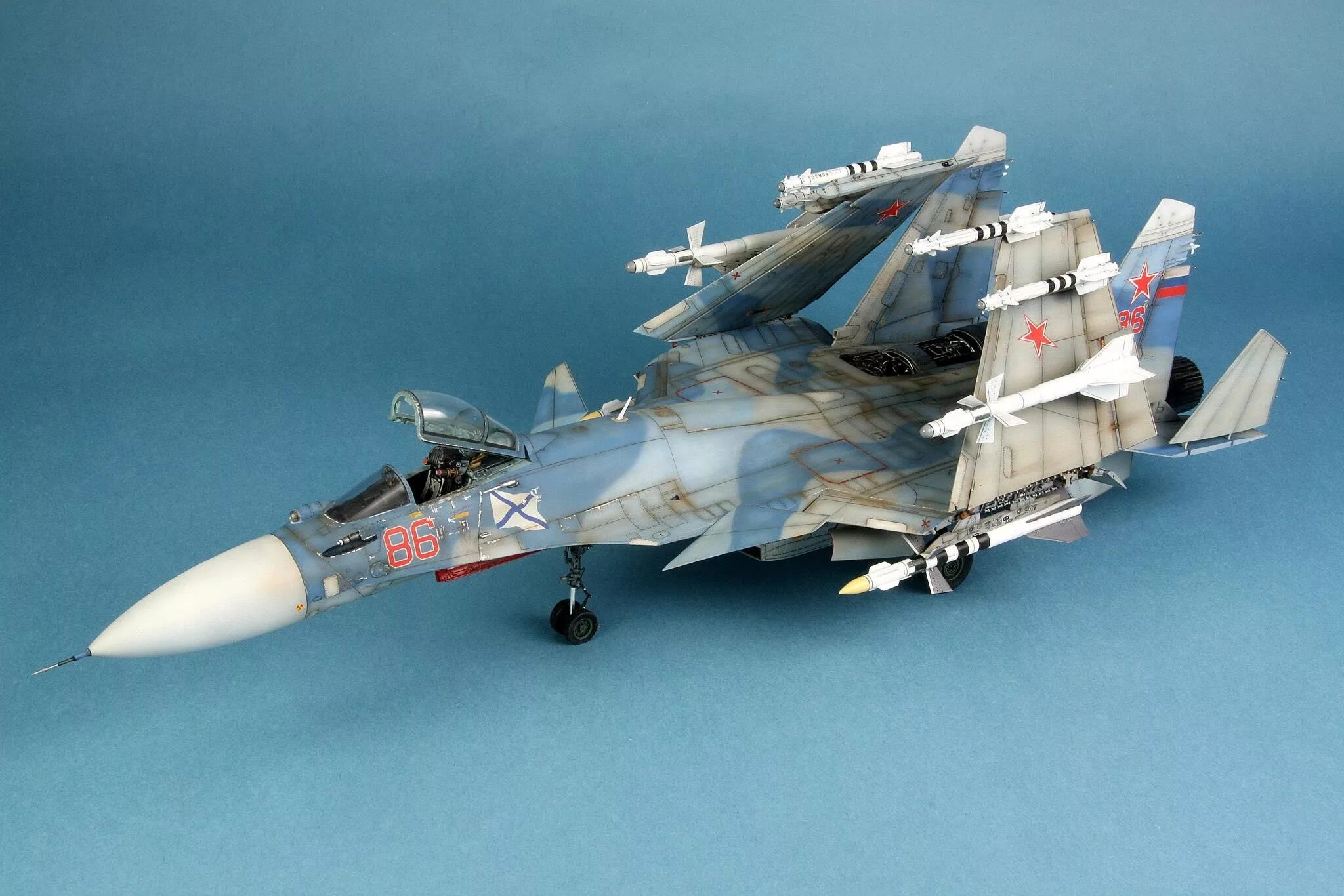 Русское 1 48. Су-33 1/48. Модель Су 33 фланкер д. Су 33 модель 1/48. Сборная модель Revell Sukhoi su-33 Navy Flanker (03911) 1:72.