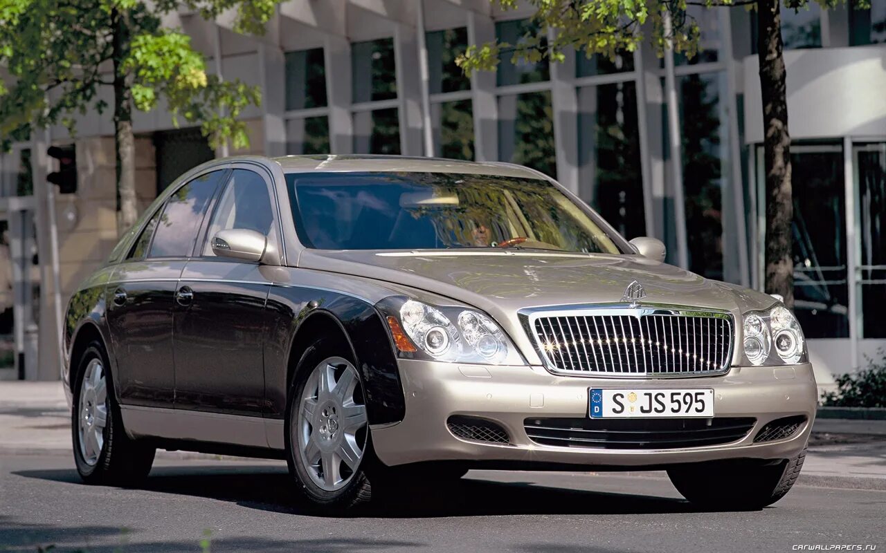 Что такое майбах. Maybach 57 s w240. Maybach 57. Mercedes Maybach 2002. Maybach 57 2003.