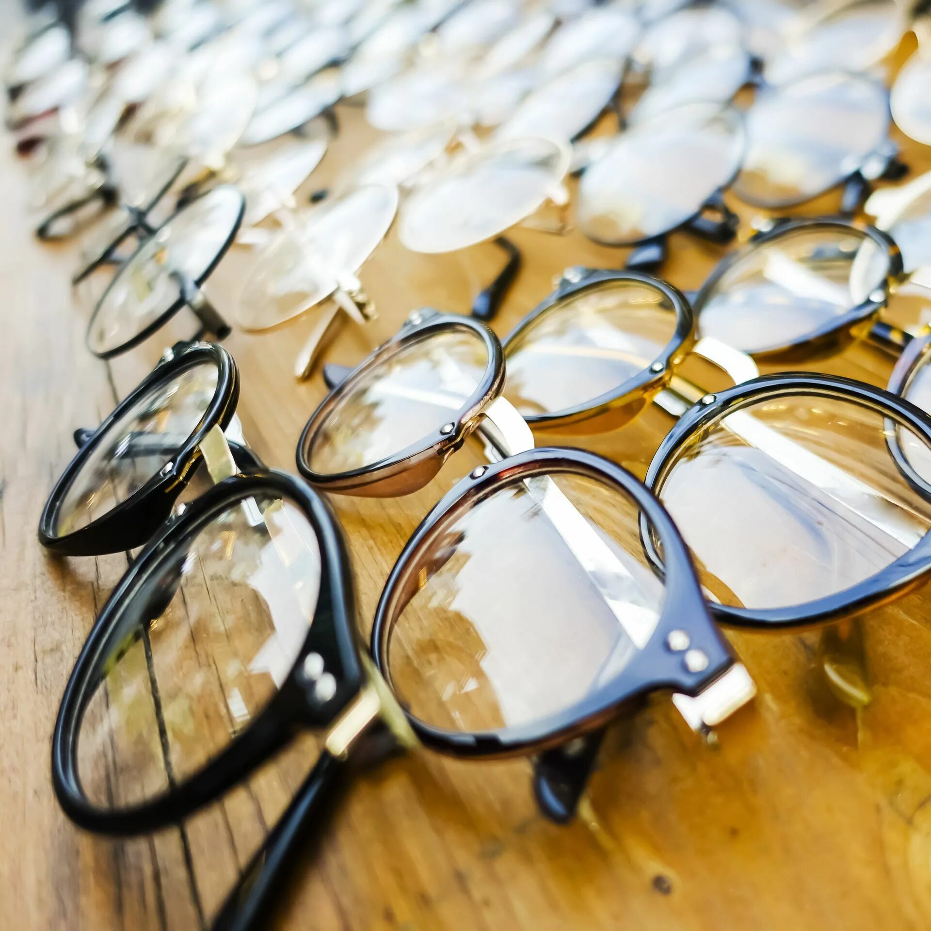 Glasses frame. Круглые очки для зрения. Оптический прибор ок. Рамка из очков. Очки no Glass Glasses.