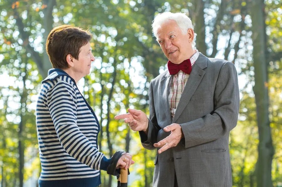 счастливые пенсионеры. пенсионеры. пенсионеры в великобритании. счастливые пенсионеры. занятия спортом пожилые.