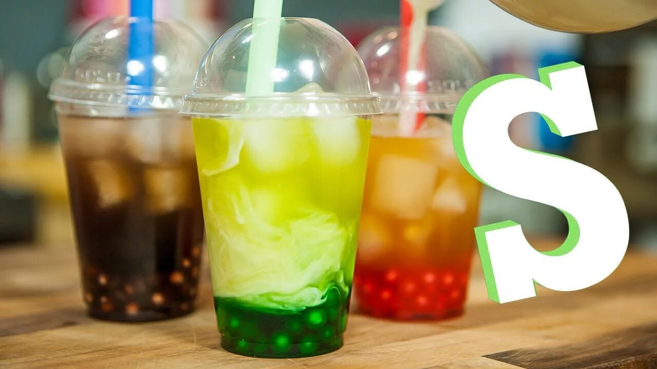 Чай с шариками рецепты. Тапиока бабл ти. Баббл ти Bubble Tea. Коктейль с шариками. Желейные шарики для коктейлей.