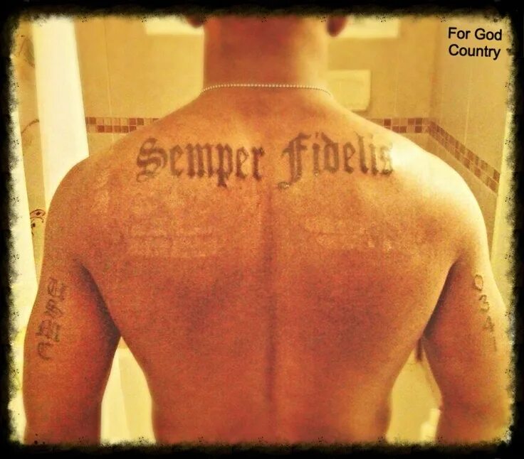 Семпер фай. Semper fidelis татуировка. семпер фиделис тату на спине. semper fidelis тату на руке. semper fidelis надпись.