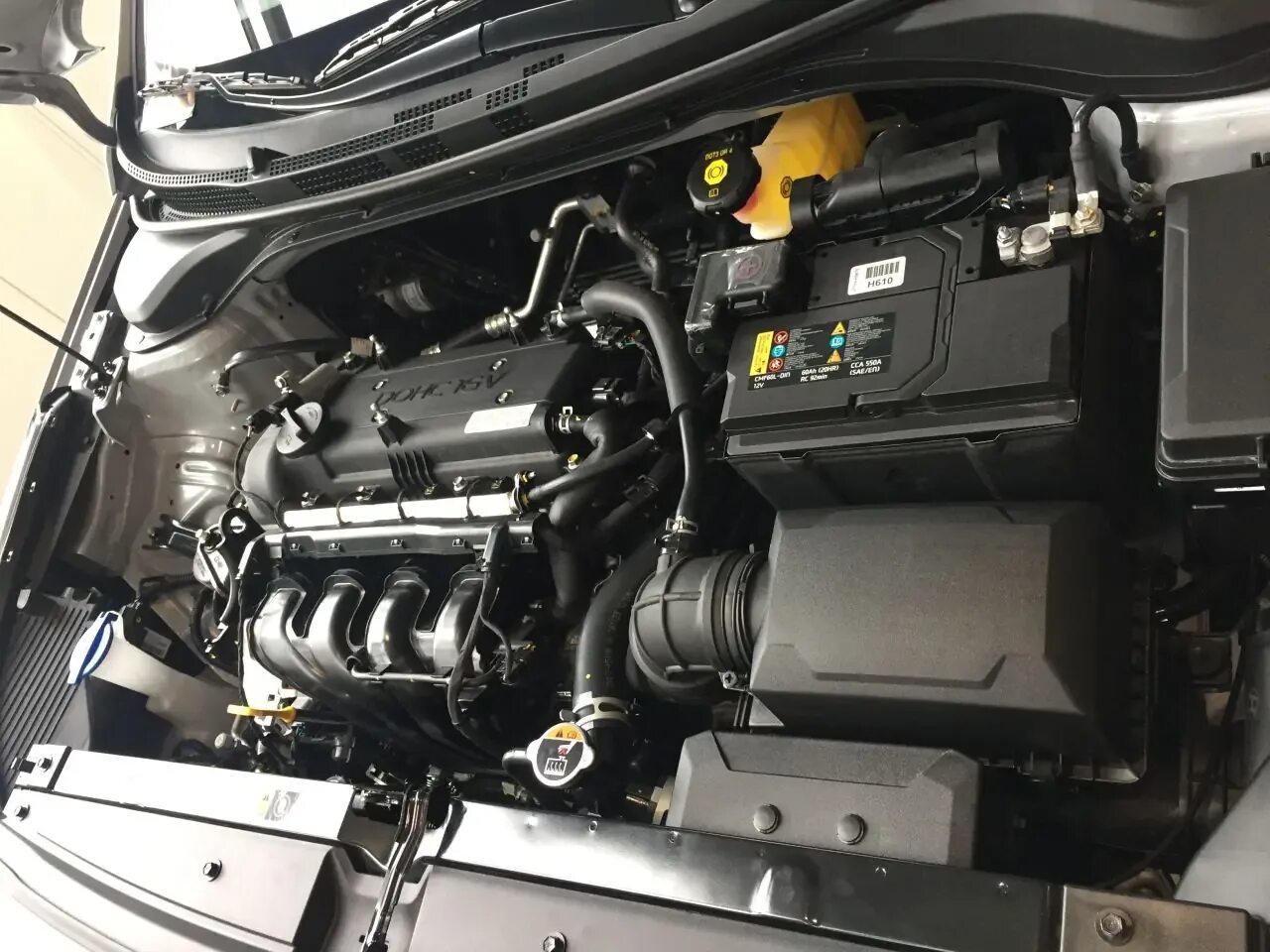 Какой двигатель на солярисе 1.6. Hyundai Solaris 2017 двигатель. Двигатель Hyundai Solaris 1.4. Мотор Hyundai Solaris 1.6. ДВС Солярис 1.6.