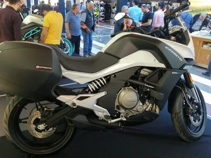 Cf moto mt