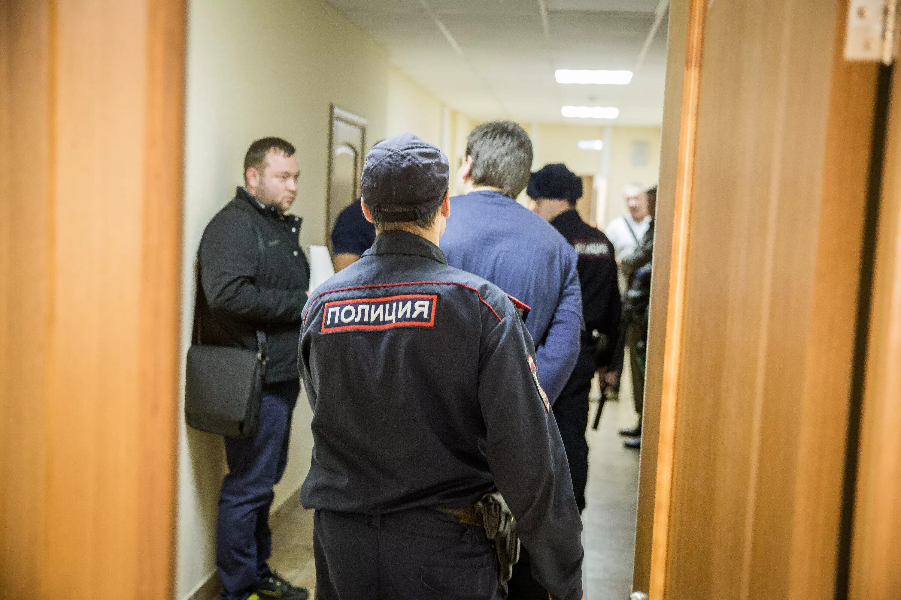 Подельники содержание. Деревянко подельники. подельник.
