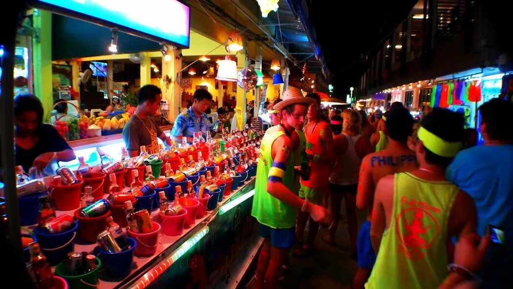 Full party. Full moon party на гоа. тайланд панган ночь. тайланд тусовки. бангкок вечеринка.