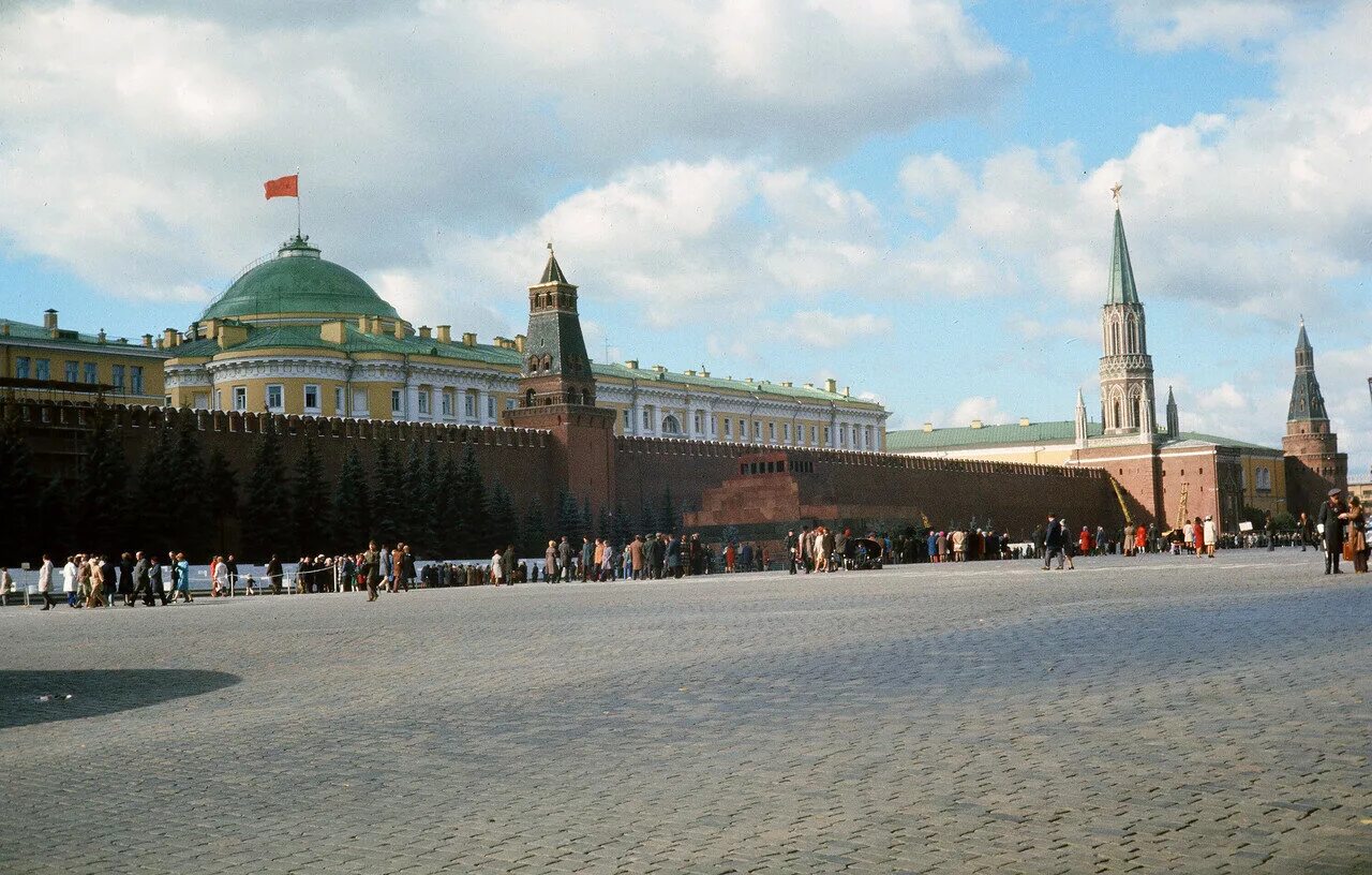 Цветная площадь. Москва красная площадь СССР. Красная площадь 1975. Москва 50 годов ГУМ красная площадь. Москва 1975 красная площадь.