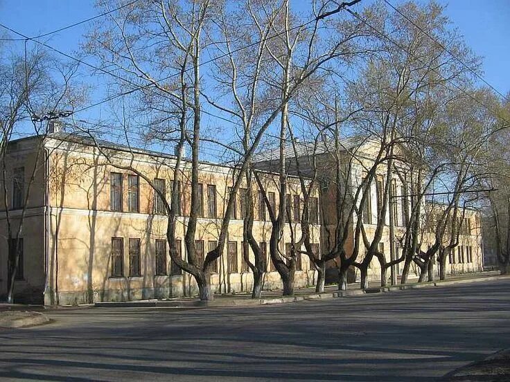 Горьковский техникум. Горьковский техникум. Технологический колледж в гродно. Лукояновский педагогический колледж. Здание авиационного техникума в иркутске.