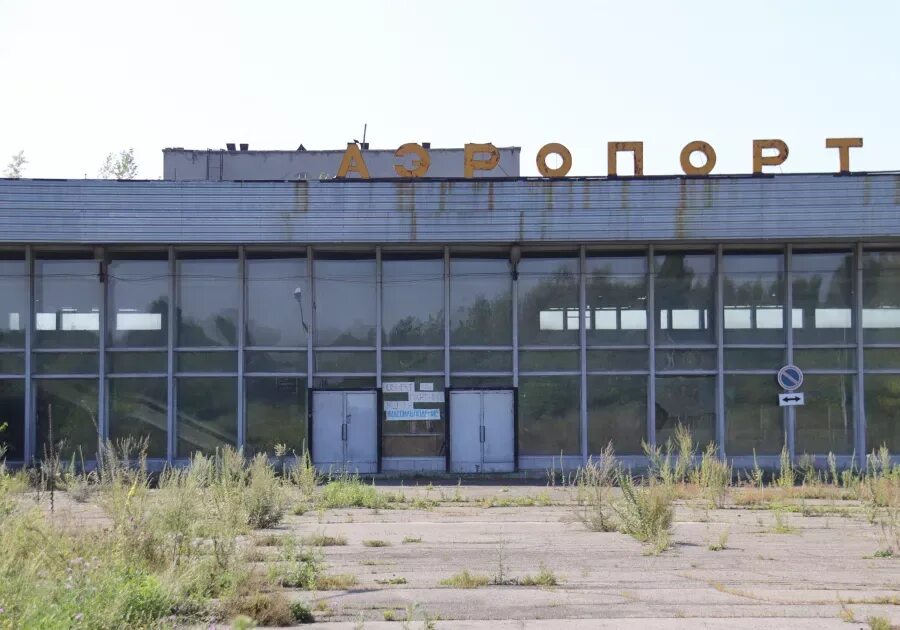 Заброшенный аэропорт в Бийске. Бийский аэропорт фотографии. Бийск аэропорт СССР. Заброшенный аэропорт фото Бийск. Бийск аэропорт новосибирск