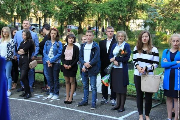 Чаплыгинский аграрный колледж 1 сентября 2022г. Первое сентября в колледже. Линейка в колледже. 1 сентября волгоград. Линейка в колледже 1 сентября.