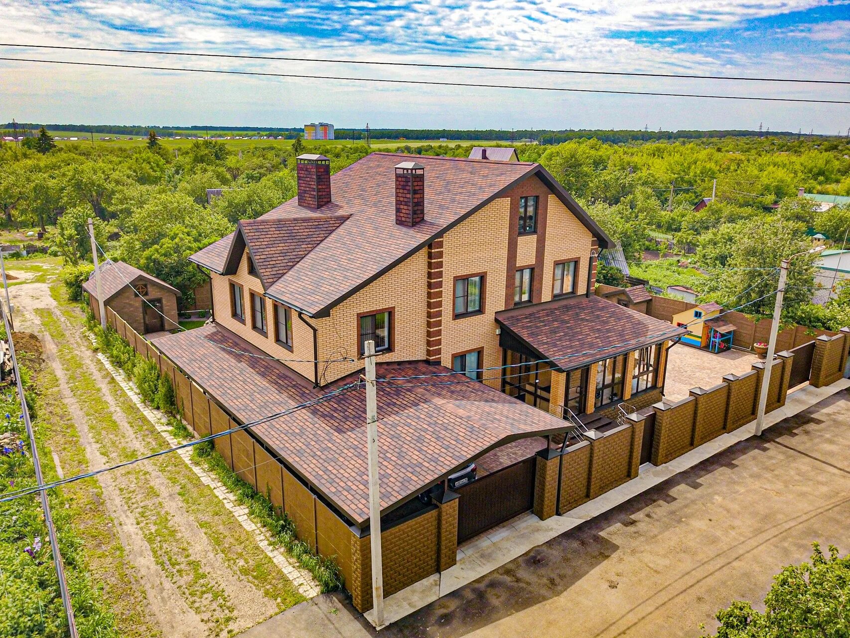 Коттеджи рудник. Липецк посёлок сырский улица рябиновая. Больница на руднике липецк. Липецк улица северный рудник. Коттеджи рудник.