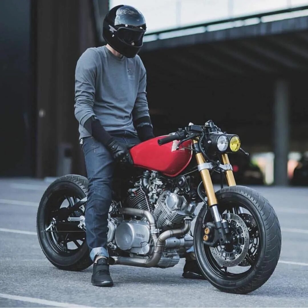 Стили байков. Yamaha Cafe Racer. Yamaha xv750 Cafe Racer. Yamaha Moto Cafe Racer. Yamaha Virago Cafe Racer.