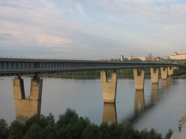 Где находится метро мост. Новосибирский метромост. новосибирский меиро мост через обь. метромост обь. метромост в новосибирске самый длинный.