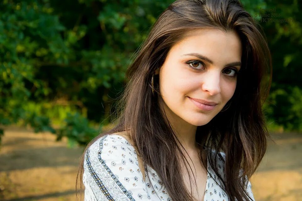 Mai frumoasa. Mai frumoasa. Mai frumoasa. Ла мулць ань де зиуа та. Кишинев фотосессия.
