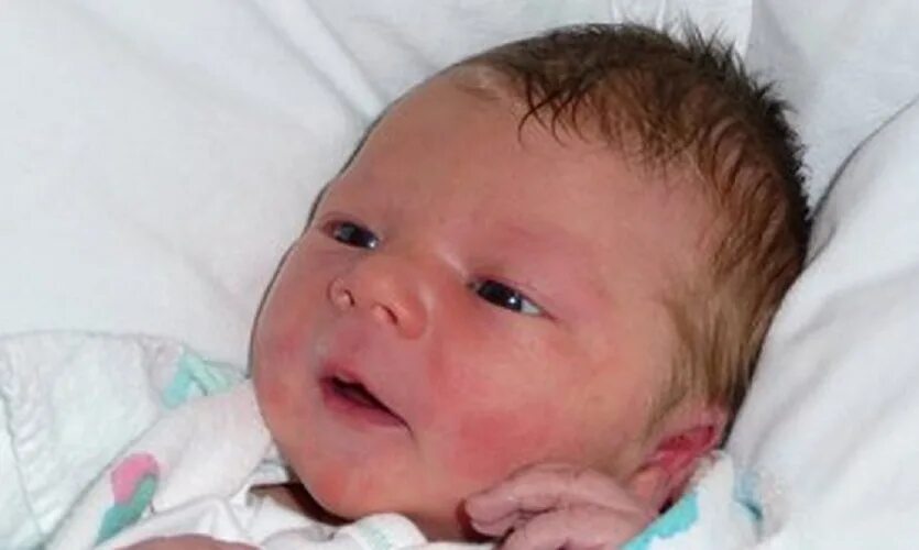 новорожденный ребенок. рождается разговаривающий ребенок. лепет ребенка. гуление младенца. рождается разговаривающий ребенок.