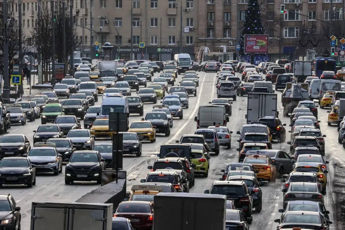 Пробки в москве. Огромные пробки видео. Огромная пробка. Многокилометровые пробки. Автомобильная пробка.