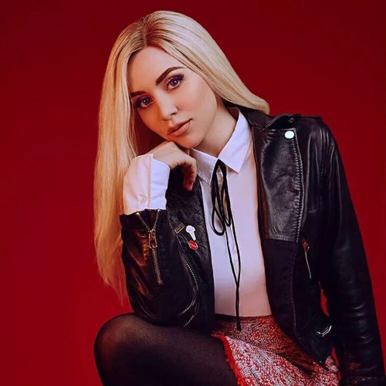 Ava max певица. Ava max певица. Ava max певица. Ava max певица. Эйва макс певица.