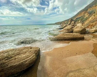 Наши там на море
