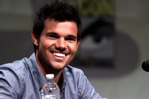 Taylor lautner net worth
