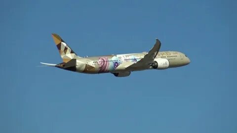 787 900