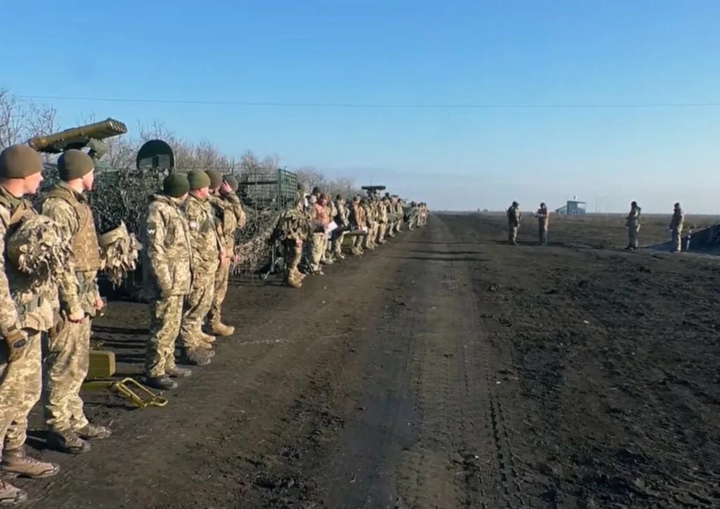 Последние новости военные донбасса сегодня. Украина стягивает войска к Донбассу 2021. Военные на Донбассе. ВСУ стягивает. 2014 Год Украина военный конфликт.