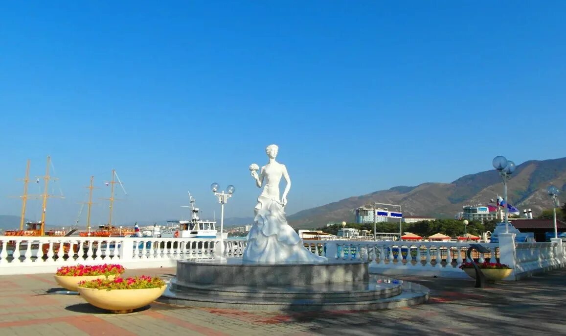 пейзажи геленджика красивые. кабардинка в марте. геленджик море набережная. кабардинка набережная 2022. геленджик набережная зима.