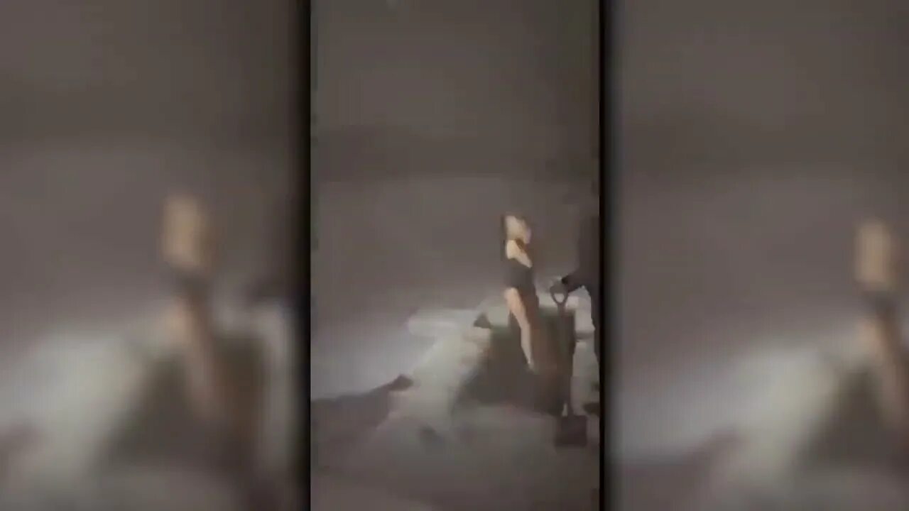 Крещение девушка утонула в проруби 2025 видео. Тело женщины утонувшей в проруби. женщина утонула в проруби на крещение 2025. утонула женщина на крещение 2025. ленинградская область девушка ушла под лед.
