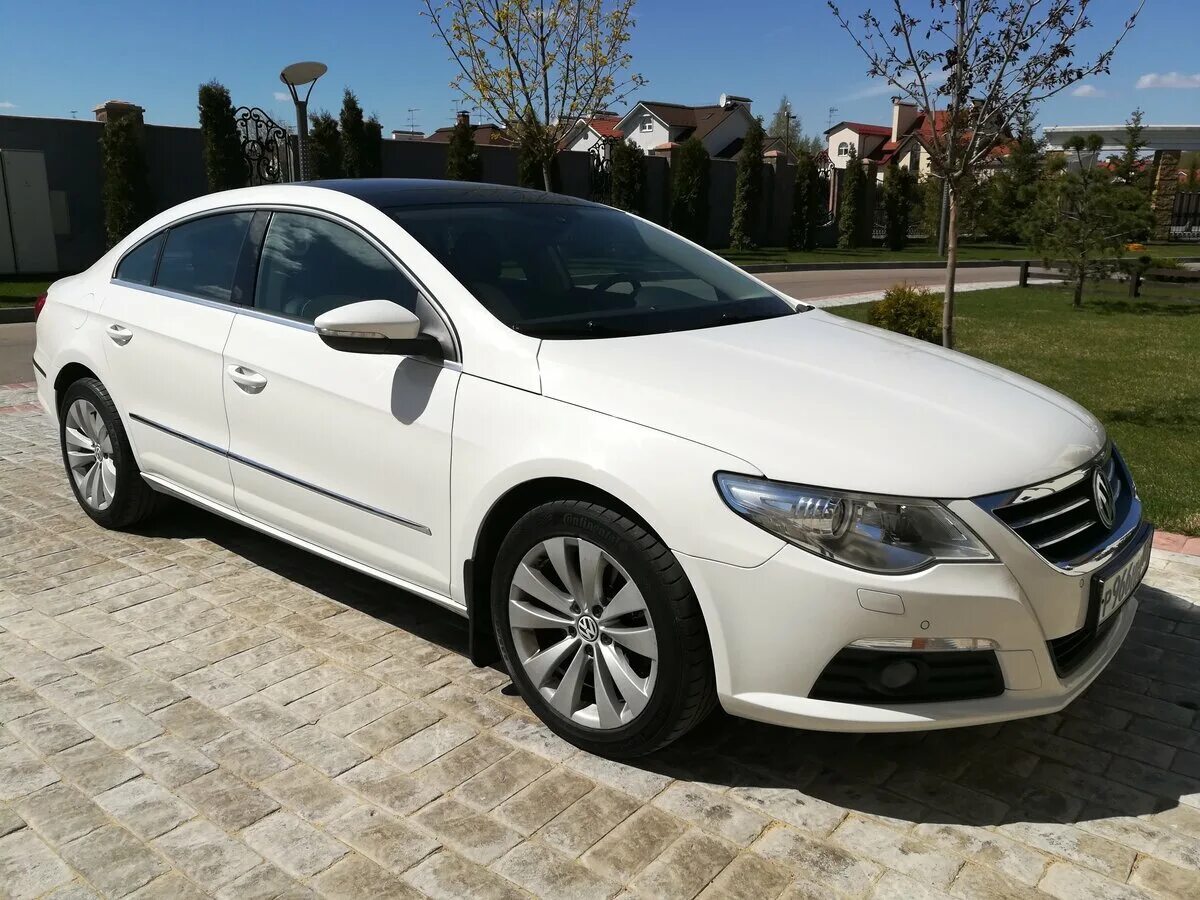 Фольксваген пассат сс 2010. VW Passat cc 2010. Volkswagen Passat cc 2010 белый. Пассат СС белый 2010.