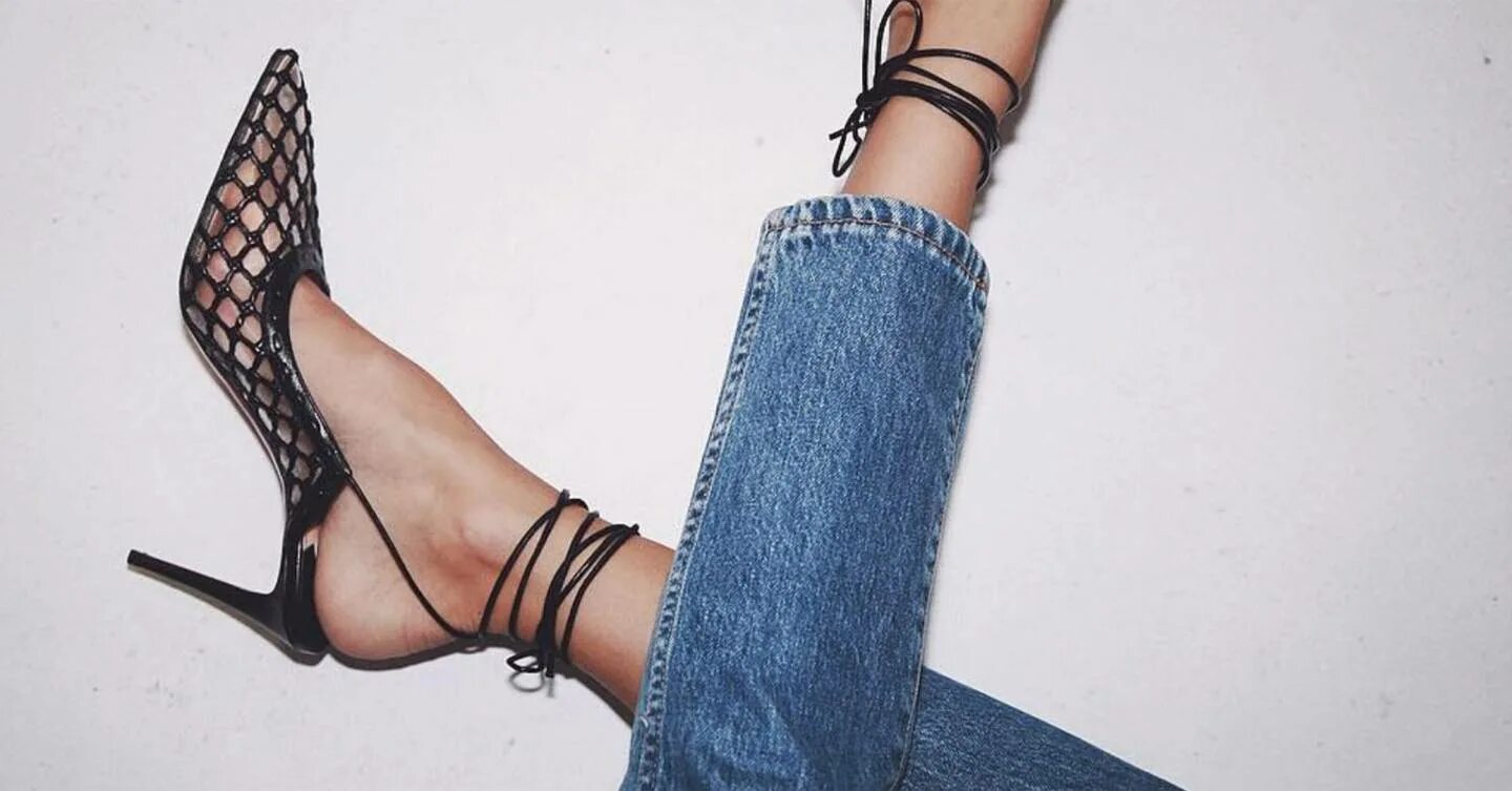 Long pointed. Pointed shoes. pointed toes. pointed toe shoes with buttons. pointer обувь.