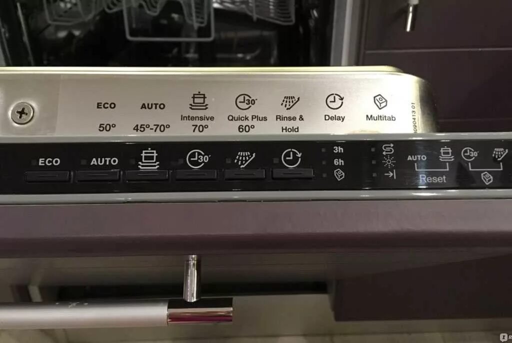 Посудомоечная машина Электролюкс 45 панель управления. Посудомойка Electrolux 60 см встраиваемая индикаторы. Индикаторы посудомоечной машины Аристон Хотпоинт. Индикаторы на посудомоечной машине Электролюкс. Посудомойка бош мигает