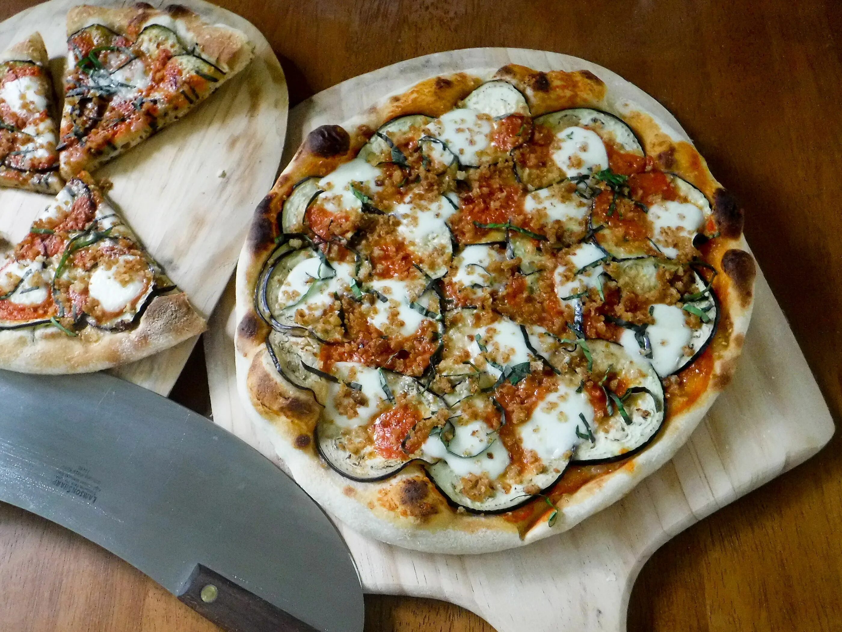 Eggplant pizza. Eggplant pizza recipe. pizza tower eggplant.