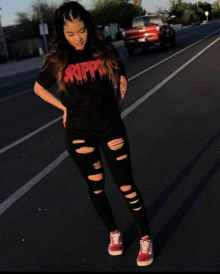 Disfraces femeninos de tus reggaetoneros favoritos Teenage fashion outfits, Stre