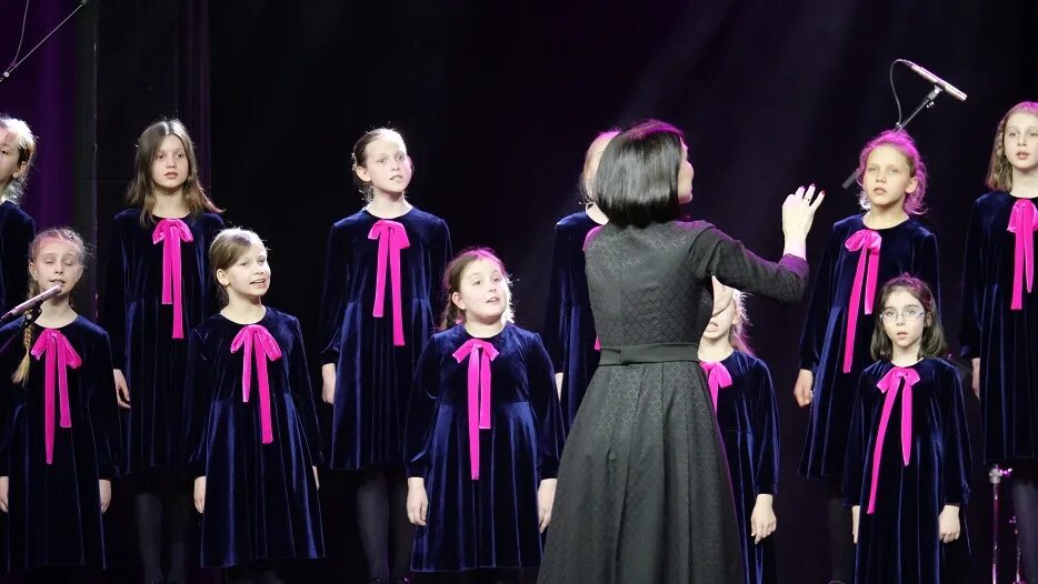 Студия веснянка. Веснянка хоровая студия старший хор. Веснянка хоровая студия официальный знак. Хор веснянка москва старший. Веснянка хоровая студия старший хор.