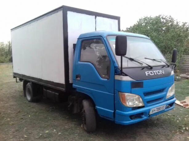 Грузовики 3х тонники. Исузу нкр 75 бортовой. Мерседес 5 тонник. Mitsubishi canter 1991. 3х тонник.