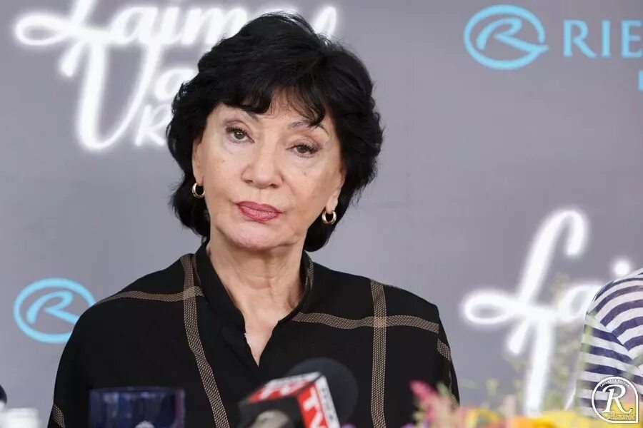 Нани брегвадзе сейчас. Брегвадзе теймураз. Нани брегвадзе. Нани брегвадзе. Брегвадзе сейчас.