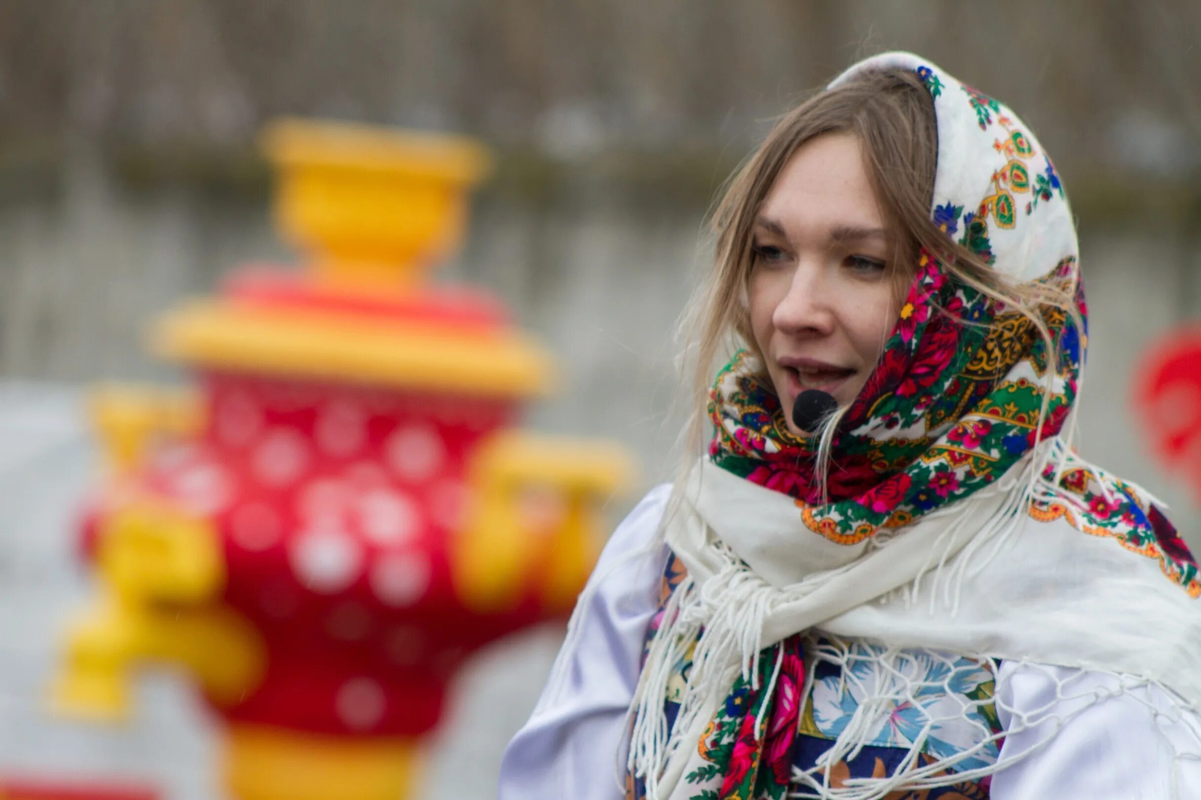 Платок на Масленицу. Платок на Масленицу ребенку. Шарф на Масленицу. Платки для Масленицы для девочек. Красивый платок на масленицу