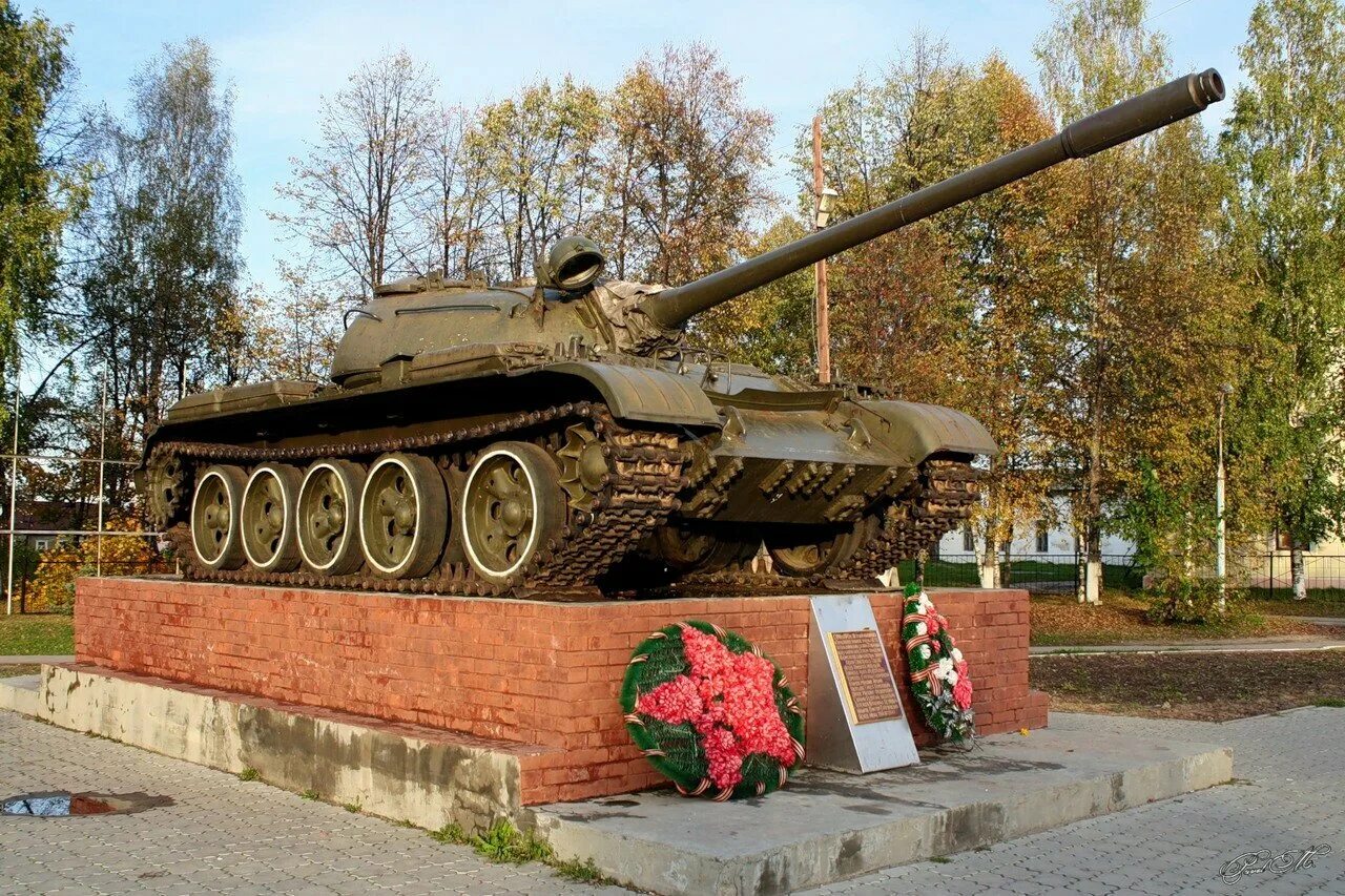 памятник танку ис-3 биробиджан. инженерная техника. мемориал «горьковчане - фронту». лесопожарный катер. четвертый корпус нгту минина.