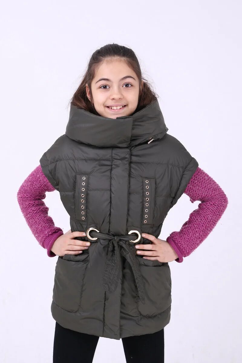 Куртка-жилетка трансформер для мальчика. Куртка безрукавка. Куртка жилет трансформер. Куртка трансформер мужская лакосте. Куртка жилет трансформер женская.