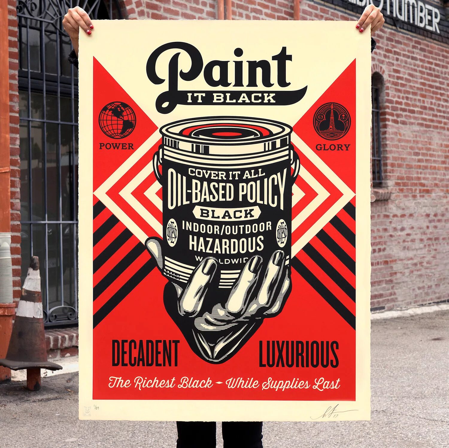 Paint it black the rolling. Паинт ИТ Блэк. Paint it Black обложка. Rolling Stones Shepard Fairey. Paint it Black Carbonstone.