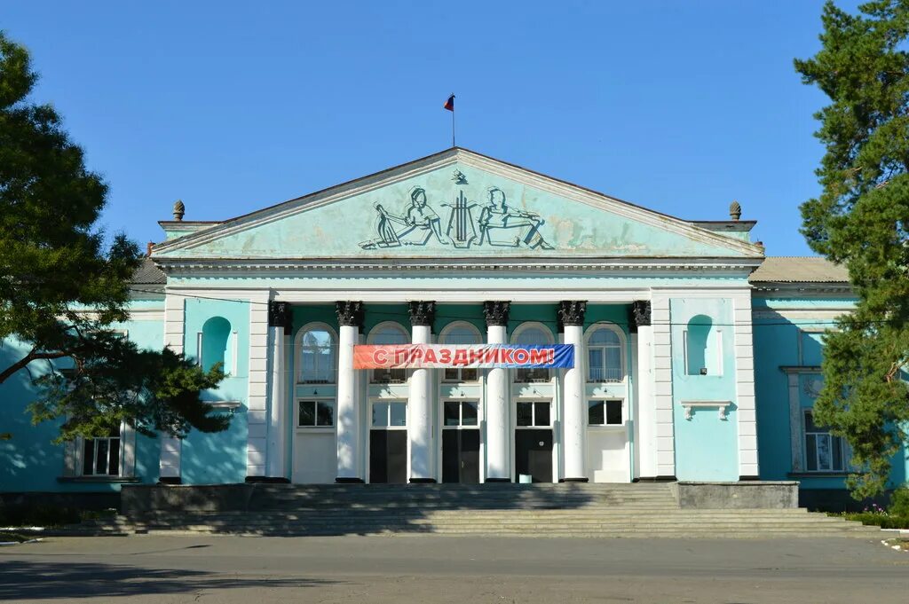 дк маяковского. каменск дк маяковского. дк имени маяковского. дворец имени маяковского новокузнецк. дом культуры маяковского металлострой.