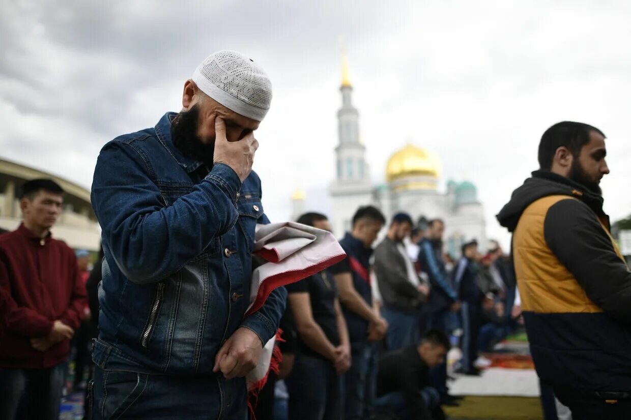 Какой сегодня году мусульман. Мусульмане в России. Исламисты в России.