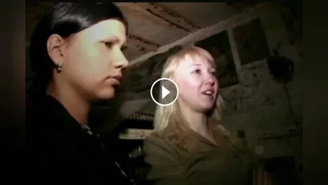 Две девушки похитили парня