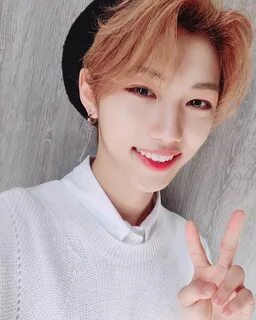 Картинки феликса из stray kids