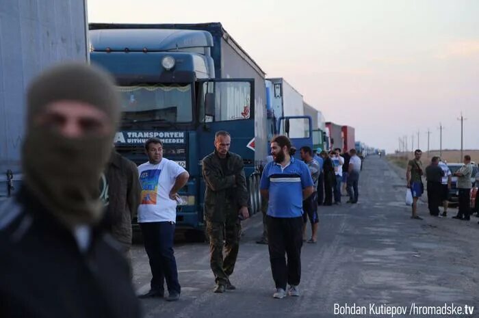 Блокада крыма. Продовольственная блокада Крыма. Продовольственная блокада Крыма 2014-й. Блокада Крыма 2014 год Чонгар.