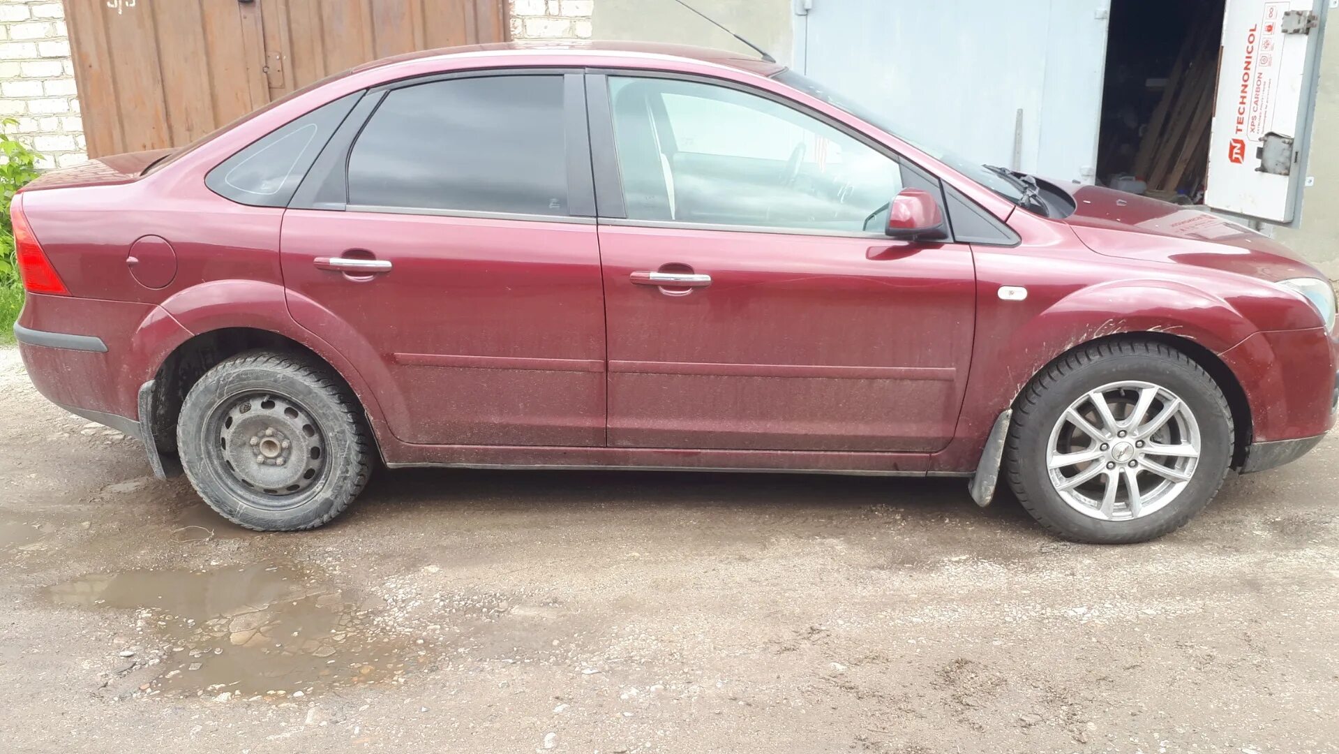 Купить резину форд фокус летняя. Ford Focus 205 60 r16. 205/60 *16 Ford Focus. Ford Focus 2 205 65 16. Focus 2 215/60 r16.