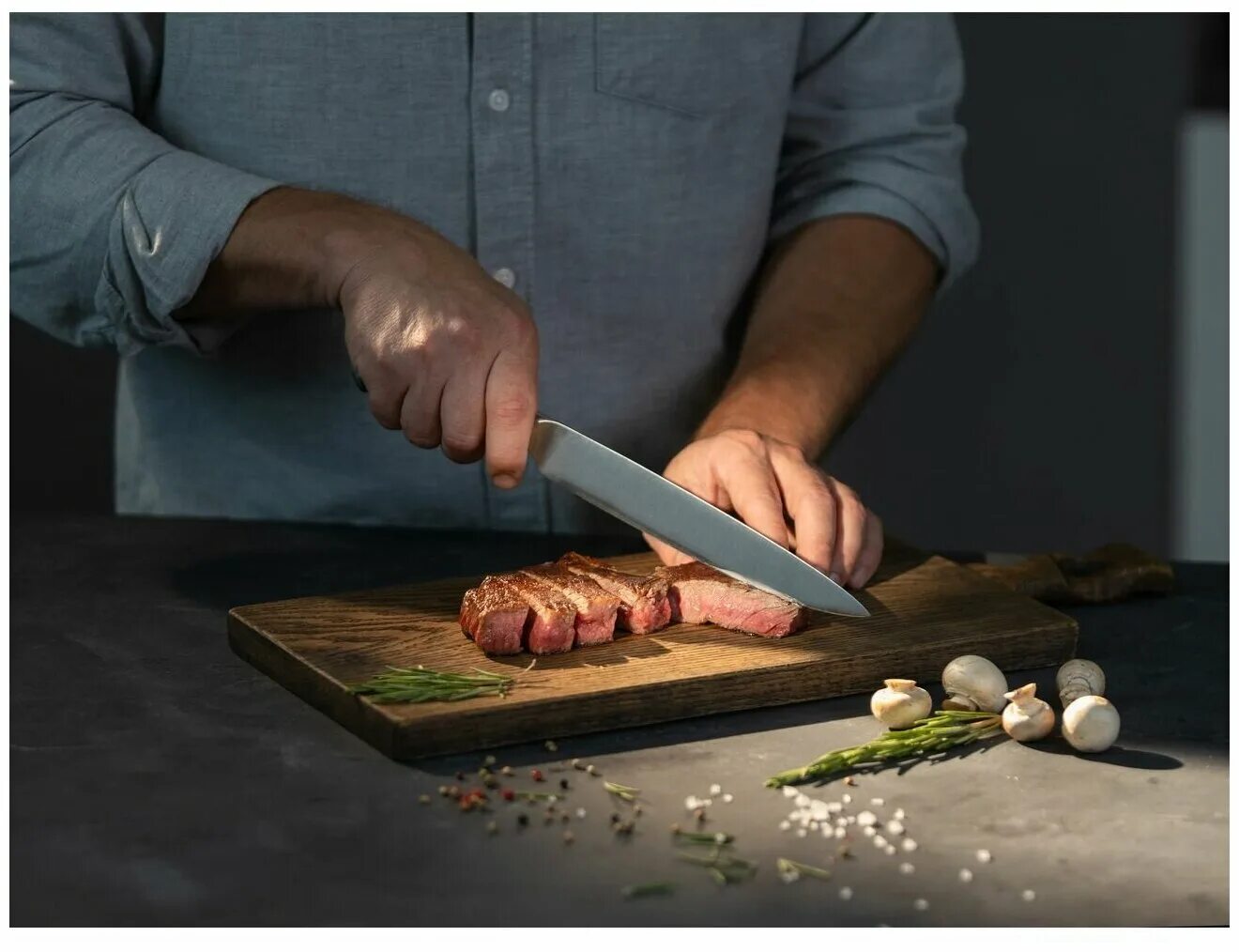 По острию ножа. Карманный нож. Нож щука s390. Нож щука s390. Оскар певец по острию ножа.